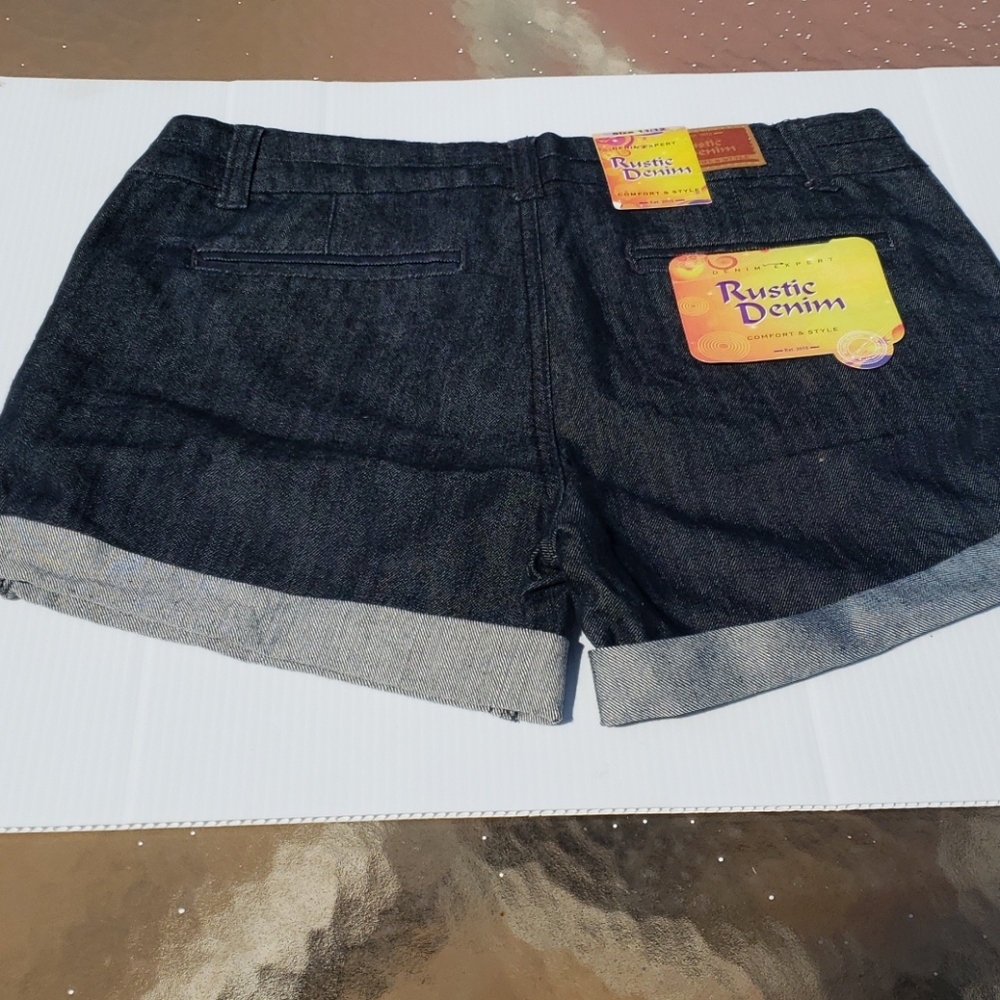 Rustic Denim Shorts - Picture 4 of 5